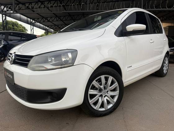 VOLKSWAGEN FOX 1.0 MI 8V FLEX 4P MANUAL VOLKSWAGEN FOX 1.0 MI 8V FLEX 4P MANUAL